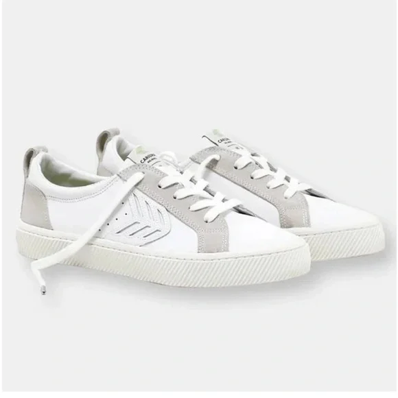 Cariuma Men’s CATIBA Low Off White Leather & Ice Suede Sneaker - Picture 2 of 11